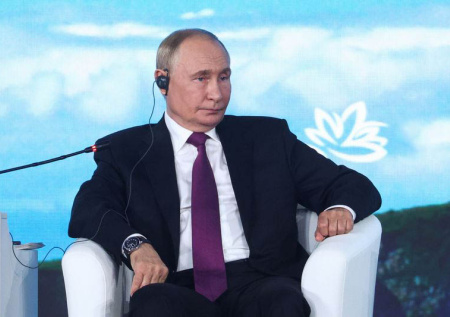 Появились кадры начала рабочей программы Путина во Владивостоке