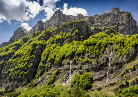 Крупный камнепад зафиксировали в Альпах