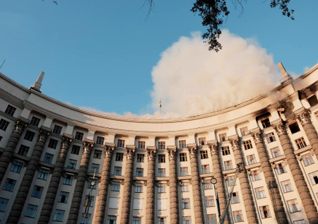 Появилось фото разрушений в здании кабмина Украины после пожара