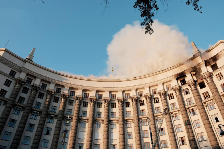 Здание кабинета министров в Киеве