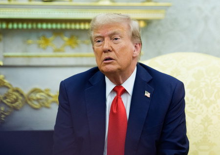 Трампа уличили в финансировании фонда Вэнса