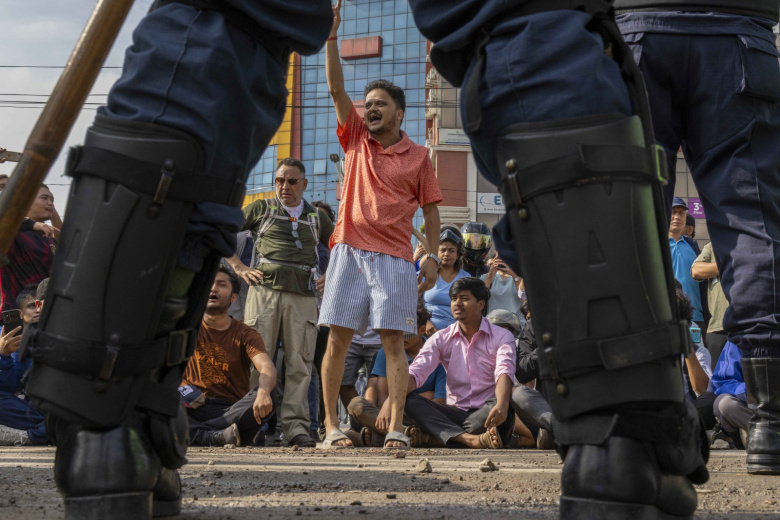 В Непале продолжаются протесты против коррупции и запрета социальных сетей