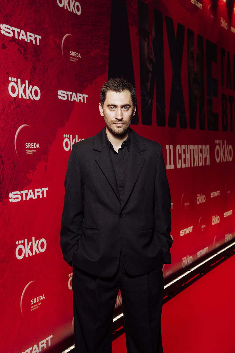 Дмитрий Чеботарев на красной дорожке премьерного показа сериала «Лихие. Глава вторая» в кинотеатре «Художественный» в Москве.