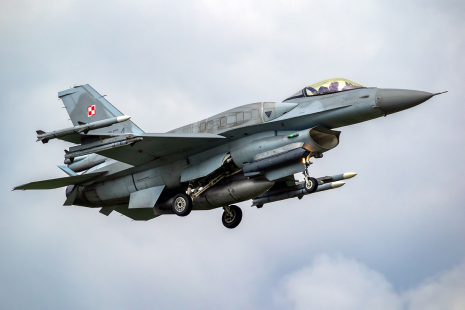 Истребитель F-16 ВВС Польши