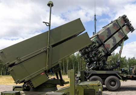 Упавшая в Киеве американская ракета попала на фото