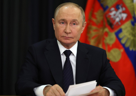 Путин утвердил замглавы службы по вопросам регистрации иностранцев МВД РФ