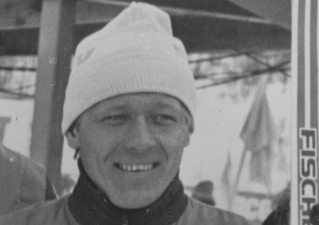 Легендарный чемпион СССР по лыжным гонкам погиб в пожаре