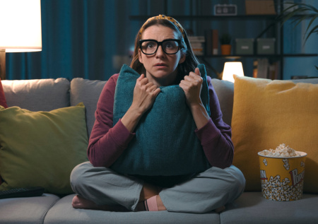 Детективные сериалы, от которых невозможно оторваться: вам точно не будет жаль своего времени! 3 хита