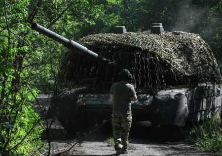 Российский танк разнес грузинских лучников ВСУ в районе Орехова