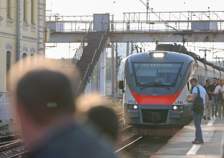 Юный экстремал сгорел, катаясь на электричке в Подмосковье