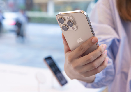 В России рухнули цены на прошлогоднюю модель iPhone