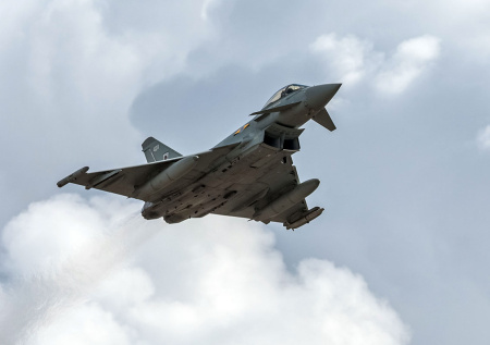 Германия отправит Eurofighter на польскую границу после инцидента с БПЛА