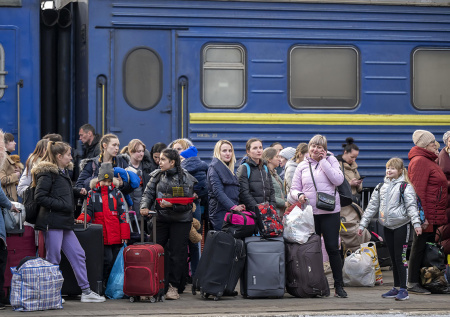«Будут искать убежище»: на Западе предупредили о сложной зиме для украинцев