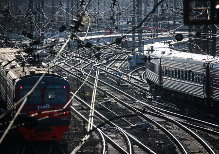 Два поезда спасателей выехали к месту схода тепловоза в Ленобласти