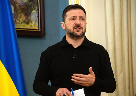 В Совфеде объяснили, почему Зеленский просит о встрече с Путиным