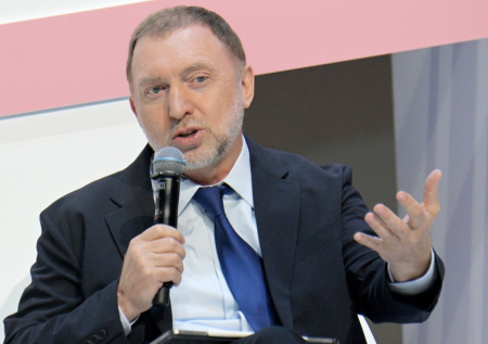 С родственника Дерипаски сняли санкции ЕС