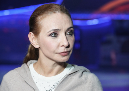 Навка станцевала босиком на берегу Балтийского моря и попала на видео