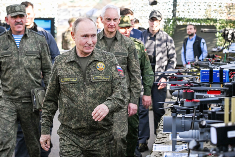 Рабочая поездка президента РФ Путина в Приволжский федеральный округ