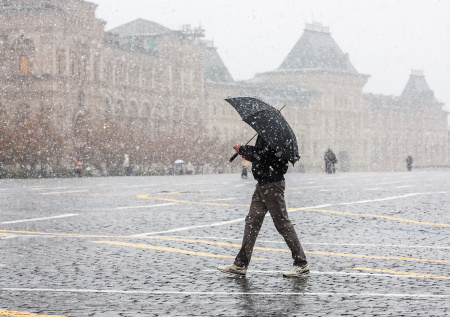 Погода в Москве в среду, 17 сентября: первый снег на подходе, скоро накроет