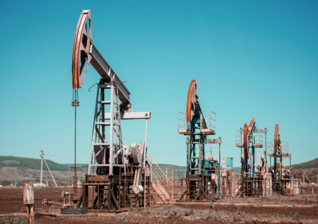 Стало известно о существенном снижении нефтяных запасов США за неделю
