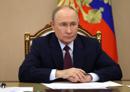 Путин заявил о сохранении исторического минимума безработицы в России