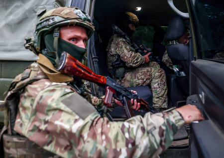 Ключ к освобождению ДНР. ВС РФ взяли Купянск в огненные клещи: что дальше