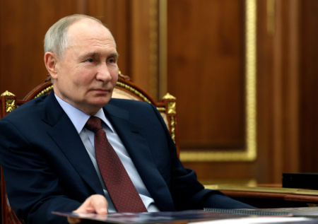 Стало известно, как россияне оценивают работу Путина