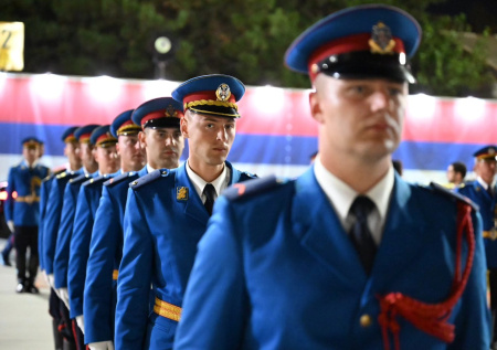 В Белграде начался масштабный военный парад «Сила единства»