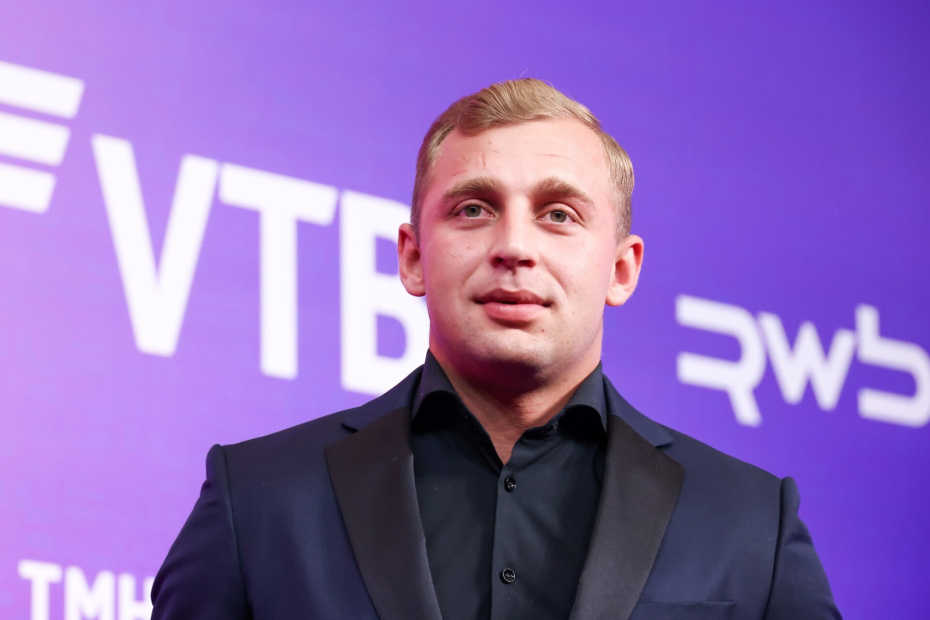 Боец Саша Стоун (Александр Зарубин)