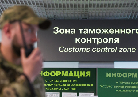Во Владивостоке раскрыли контрабанду техники на десятки миллионов