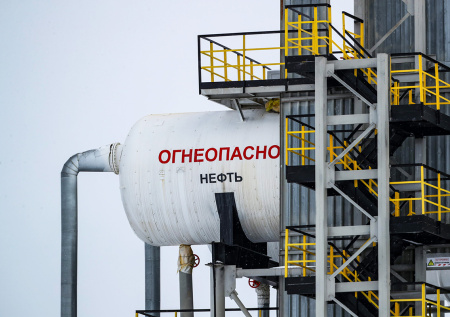 Богатейший человек Азии купил у России нефть на небывалую сумму