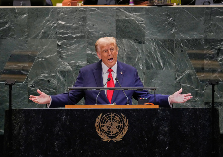 Трамп высмеял ООН из-за эскалатора и телесуфлера