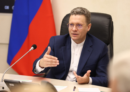 «Аборты сократили до нуля»: губернатор Филимонов о льготах семьям и ЖКХ