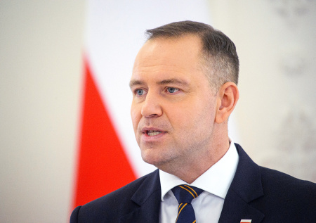 Попался со снюсом в ООН: как русофоб-сутенер Навроцкий стал главой Польши