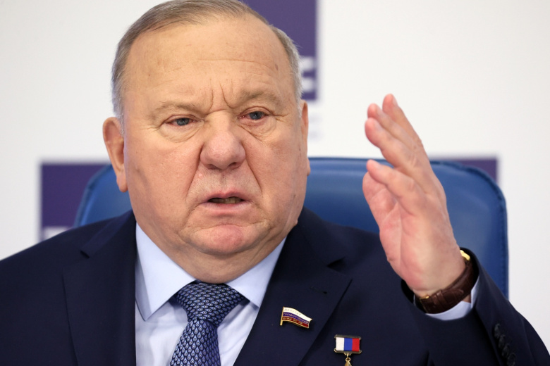 Владимир Шаманов