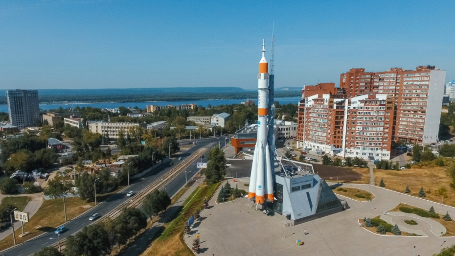 Макет ракеты-носителя «Союз» возле музея «Самара Космическая» в Самаре