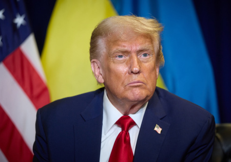 Политолог предположил, с чем связана смена риторики Трампа в адрес России