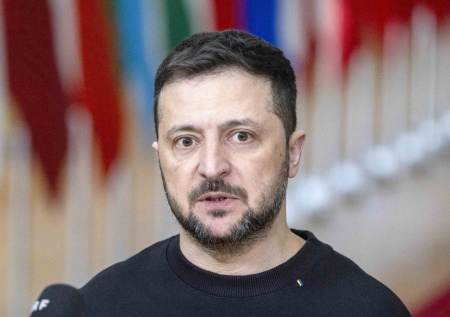 «Сходит с ума»: политолог об угрозах Зеленского ударить по Кремлю