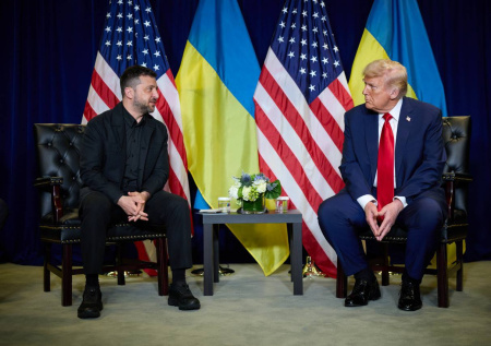 Стало известно, как Трамп подшутил над Зеленским разрешением бить по России