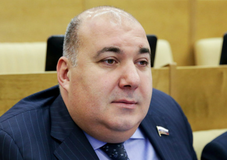 Вырыл себе яму: депутат ужесточил статью об изнасиловании и подпал под нее