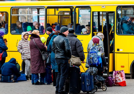 На Западе объяснили, почему украинцы массово бегут из страны