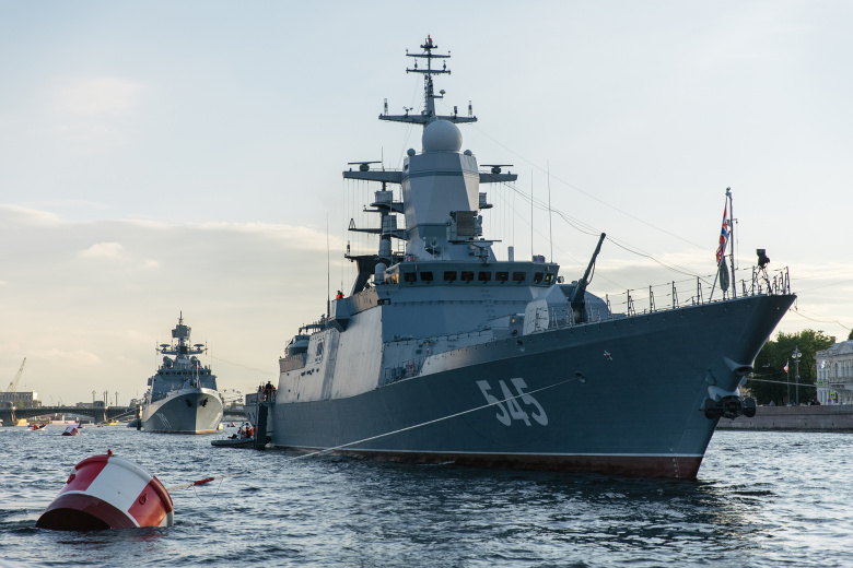 FT: российский корабль «Янтарь» не дает НАТО уснуть
