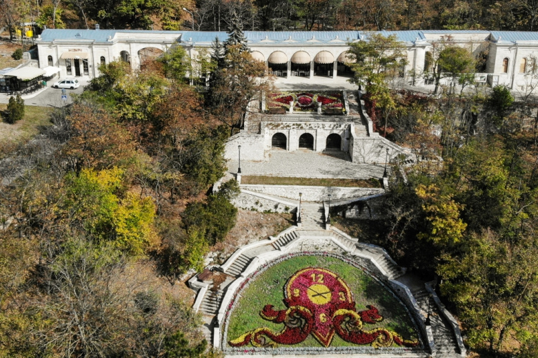 Академическая галерея
