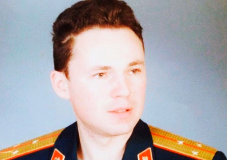 Подавший на Пугачеву в суд адвокат объяснил, почему направил два иска