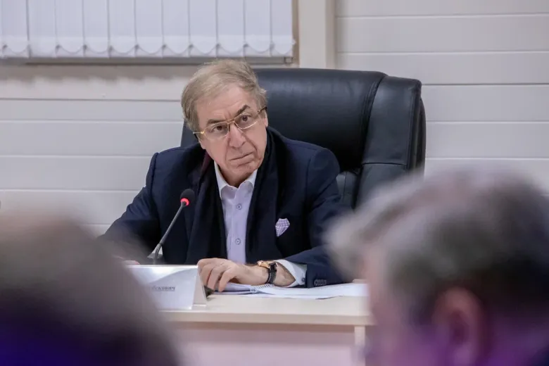 Михаил Гуцериев