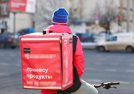 Клиент-эксгибиционист напугал курьеров онанизмом