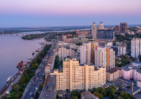 В Днепре заметили сотрудников ТЦК на необычном автомобиле