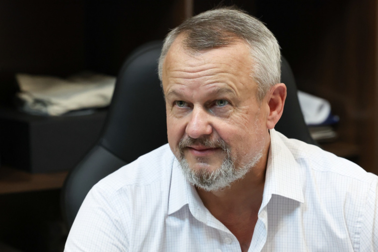 Владимир Леонтьев