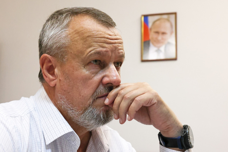 Владимир Леонтьев