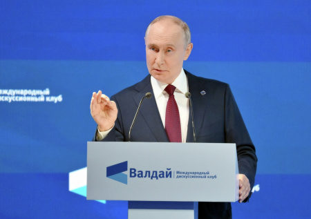 «Рекордсмен»: Путин восхитился устойчивостью России перед санкциями